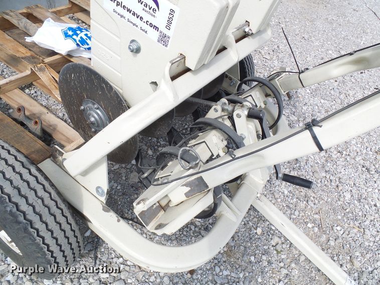 image for item DI0539 Veris Q2800 soil sampler machine