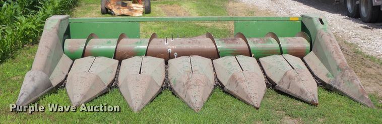 image for item EM9775 John Deere 653 all crop head