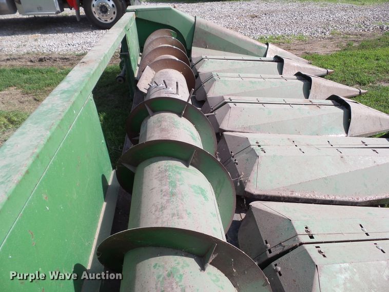 image for item EM9775 John Deere 653 all crop head