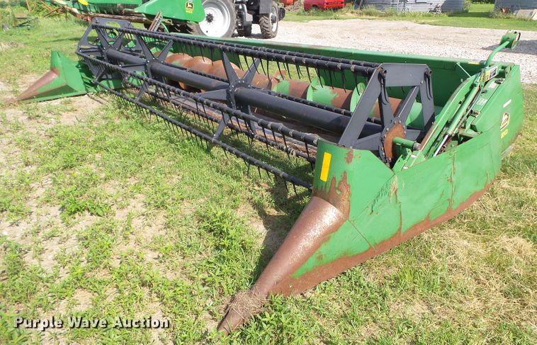 image for item EM9777 1993 John Deere 920F flex head