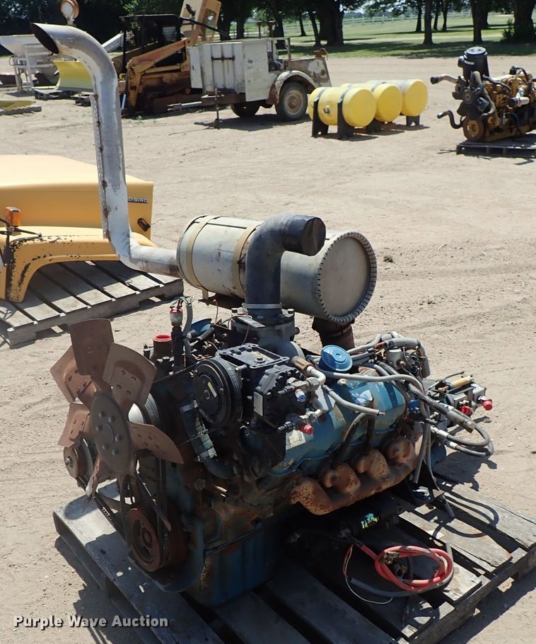 image for item FE9826 GMC 8.2L eight cylinder diesel engine