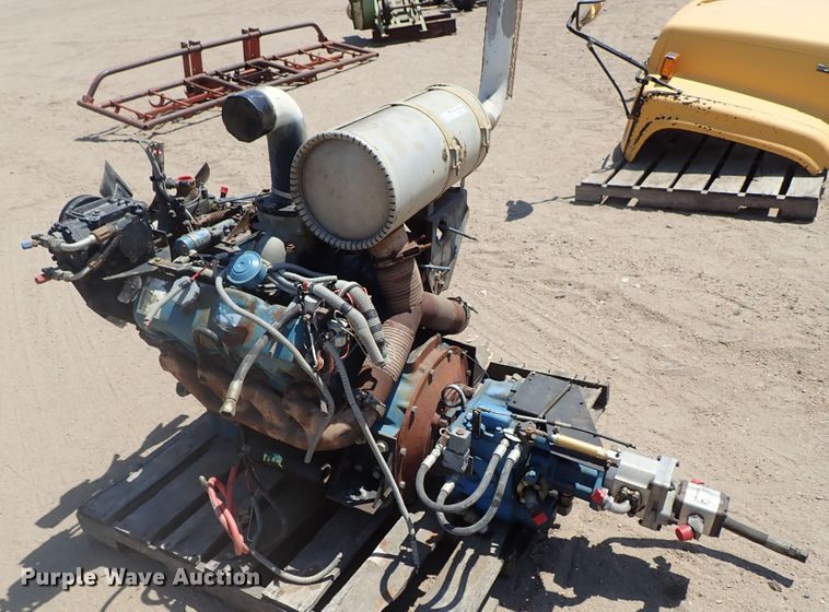 image for item FE9826 GMC 8.2L eight cylinder diesel engine