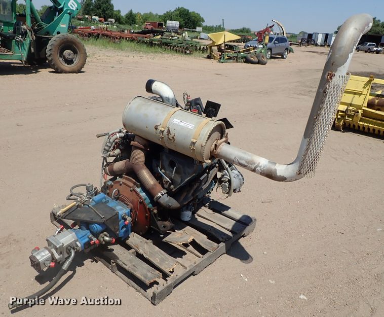 image for item FE9826 GMC 8.2L eight cylinder diesel engine