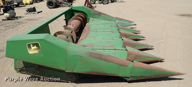 image for item FE9832 John Deere 653 all-crop head