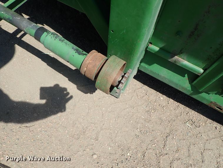 image for item FE9832 John Deere 653 all-crop head