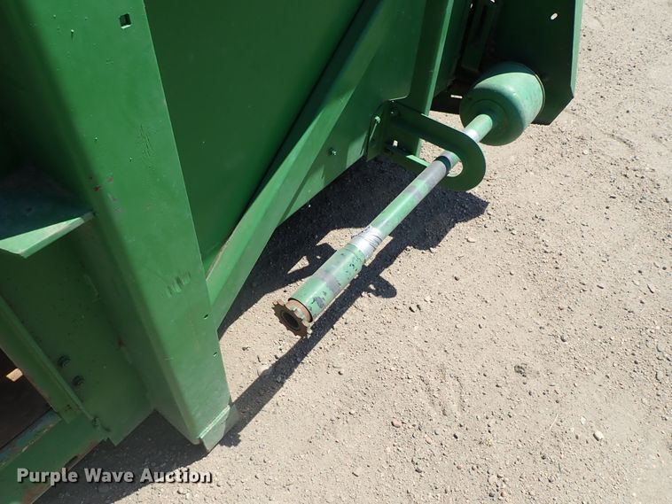 image for item FE9832 John Deere 653 all-crop head