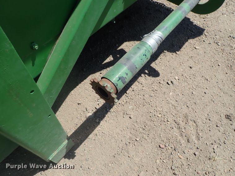 image for item FE9832 John Deere 653 all-crop head