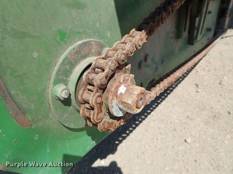 image for item FE9832 John Deere 653 all-crop head