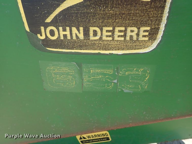 image for item FE9832 John Deere 653 all-crop head
