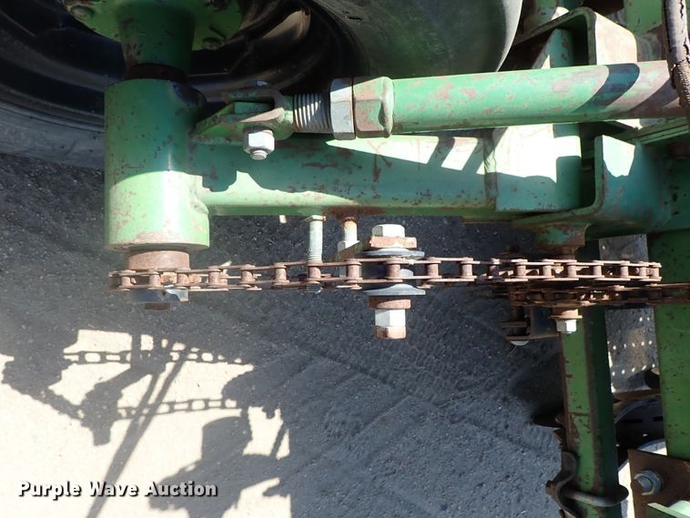 image for item FE9853 Great Plains Solid Stand 15 grain drill