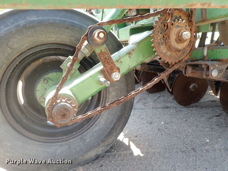 image for item FE9853 Great Plains Solid Stand 15 grain drill