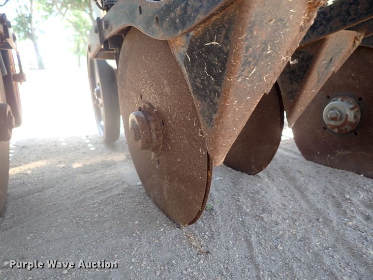 image for item FE9853 Great Plains Solid Stand 15 grain drill