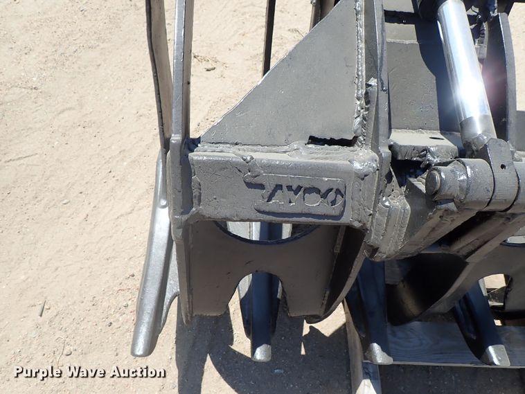 image for item FE9860 Skid steer grapple bucket