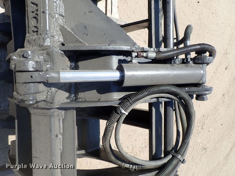 image for item FE9860 Skid steer grapple bucket