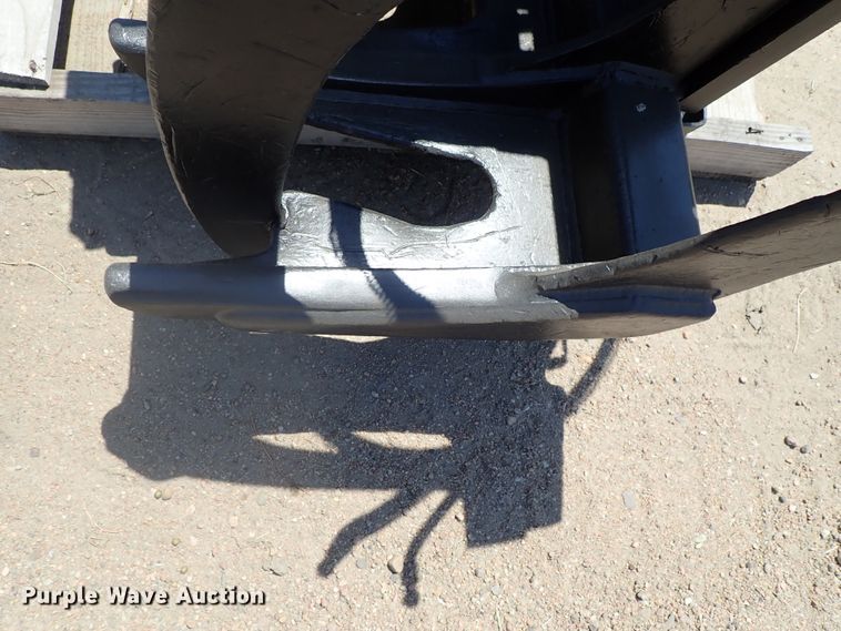 image for item FE9860 Skid steer grapple bucket