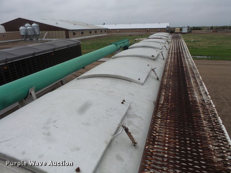 image for item FM9469 1981 Fontaine fertilizer/feed delivery trailer