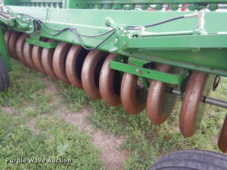 image for item FT9626 (3) 1996 John Deere 9400 hoe drill