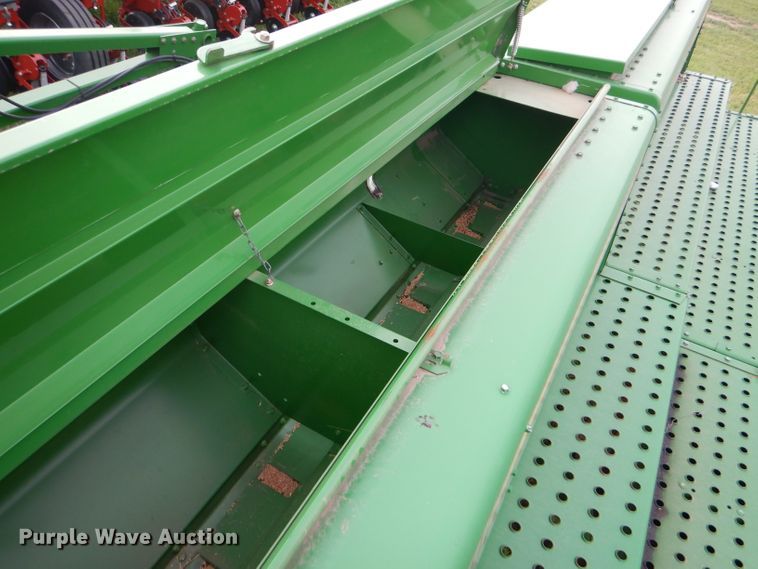 image for item FT9626 (3) 1996 John Deere 9400 hoe drill