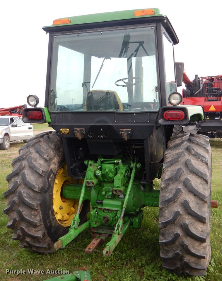 image for item FT9627 1988 John Deere 4250 tractor