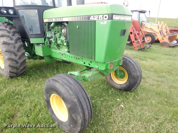 image for item FT9627 1988 John Deere 4250 tractor