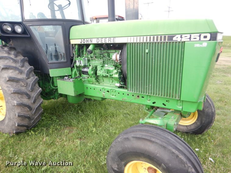image for item FT9627 1988 John Deere 4250 tractor