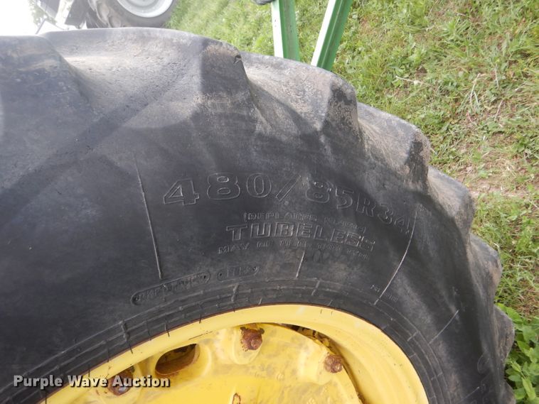 image for item FT9627 1988 John Deere 4250 tractor