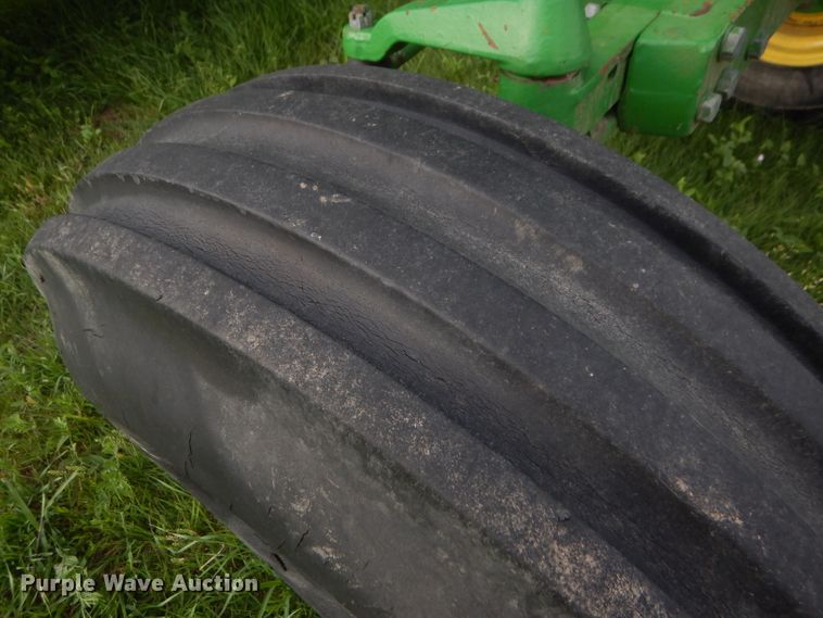 image for item FT9627 1988 John Deere 4250 tractor