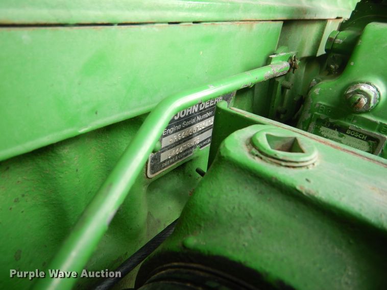 image for item FT9627 1988 John Deere 4250 tractor