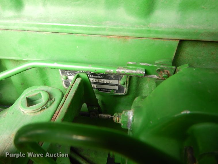 image for item FT9627 1988 John Deere 4250 tractor