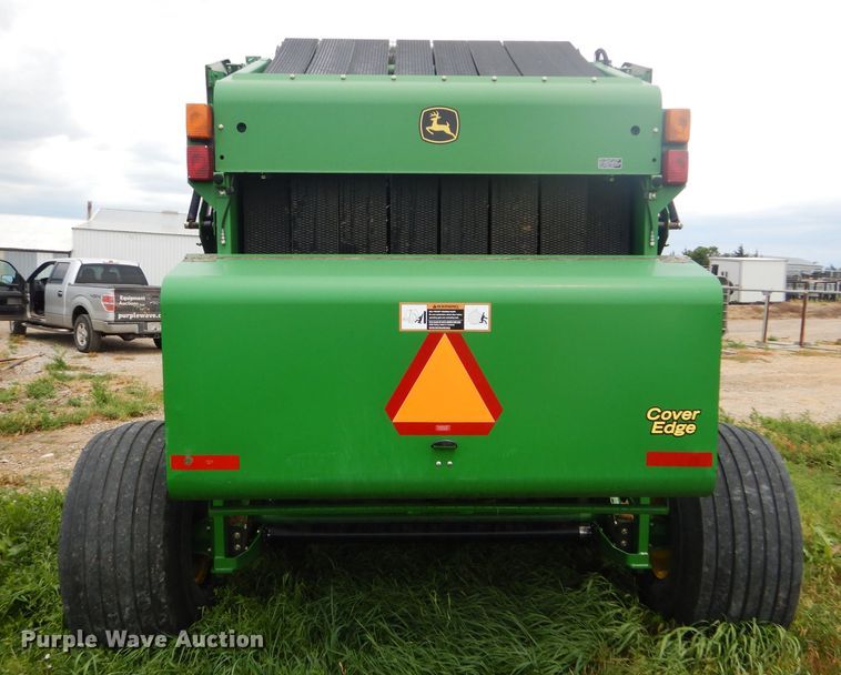image for item GH9499 2009 John Deere 568 Mega Wide Plus round baler