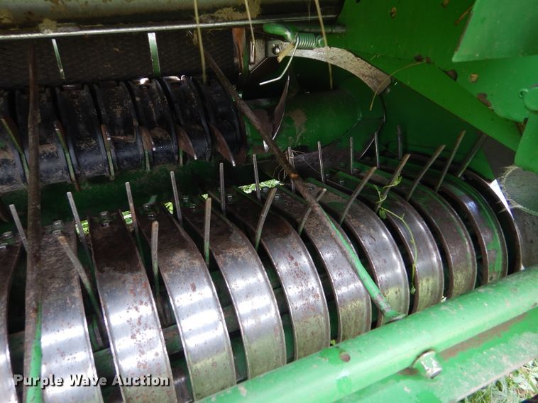 image for item GH9499 2009 John Deere 568 Mega Wide Plus round baler