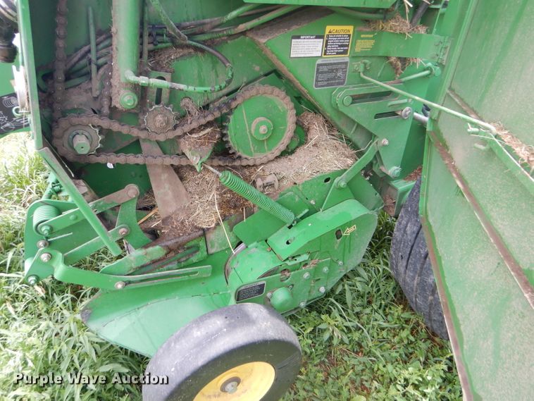 image for item GH9499 2009 John Deere 568 Mega Wide Plus round baler