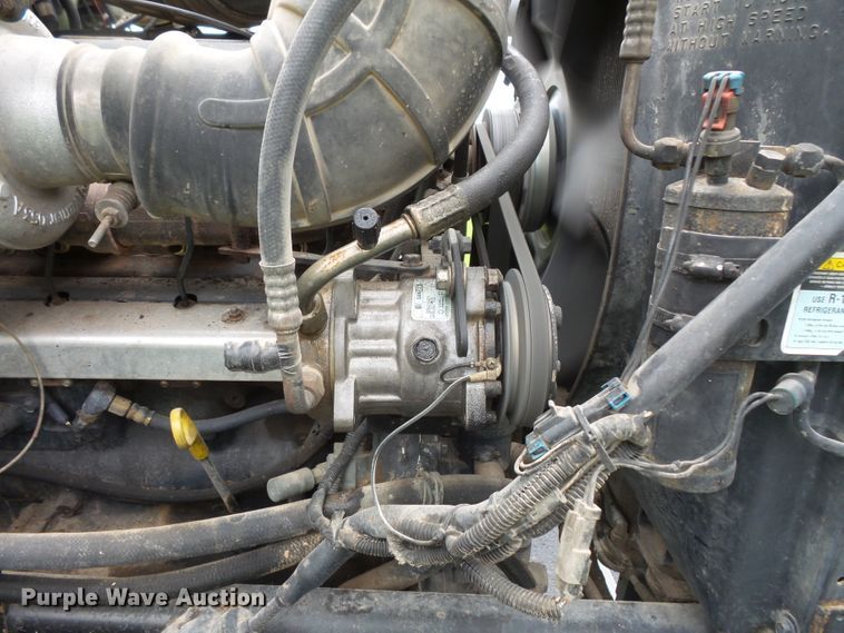 image for item DC4528 2001 Mack CH613 semi truck