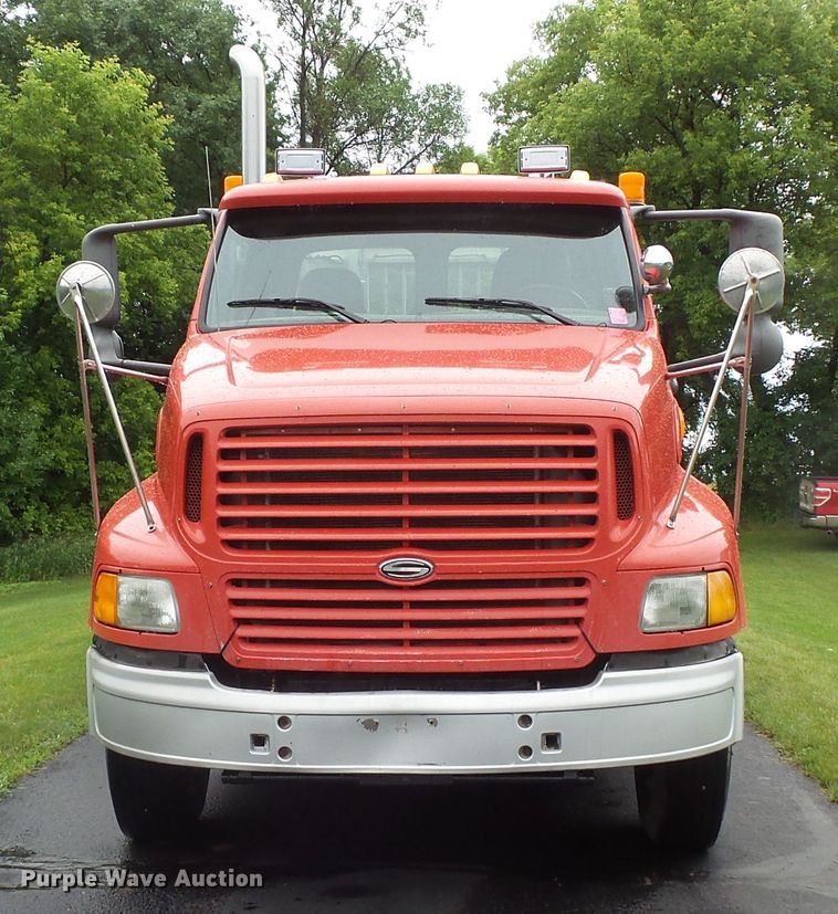 image for item DC4529 1999 Sterling A-Line semi truck