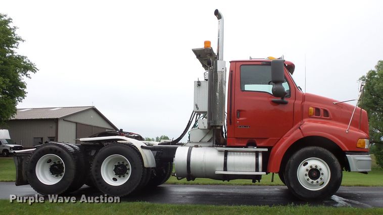 image for item DC4529 1999 Sterling A-Line semi truck