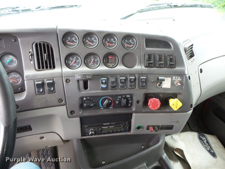 image for item DC4529 1999 Sterling A-Line semi truck