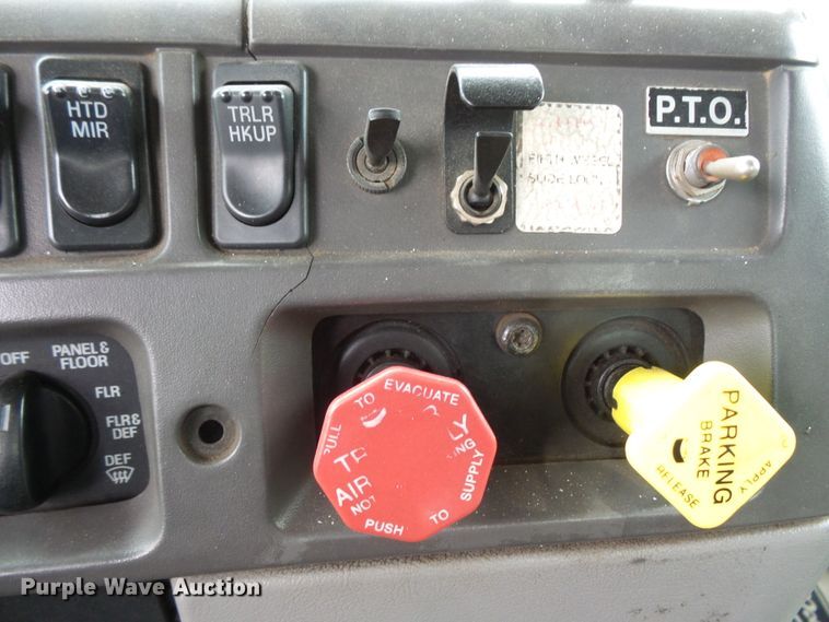 image for item DC4529 1999 Sterling A-Line semi truck