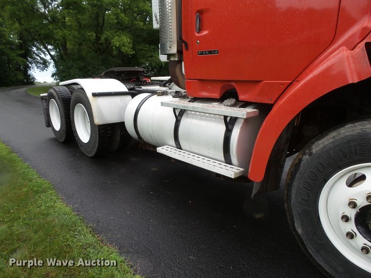 image for item DC4529 1999 Sterling A-Line semi truck