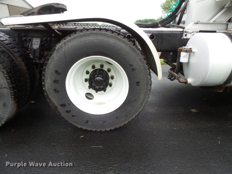 image for item DC4529 1999 Sterling A-Line semi truck