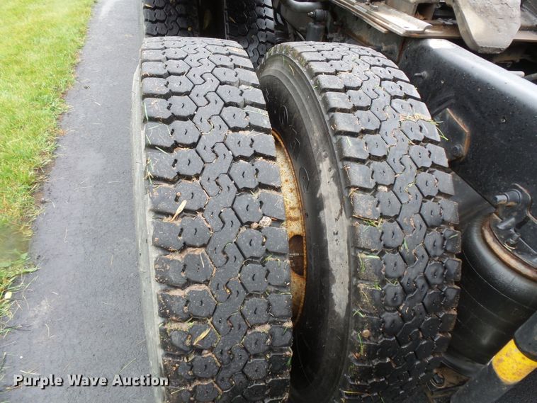 image for item DC4529 1999 Sterling A-Line semi truck