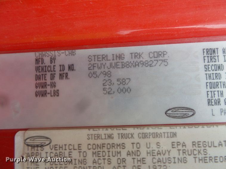 image for item DC4529 1999 Sterling A-Line semi truck