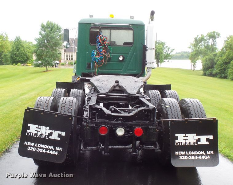 image for item DC4532 1995 Mack CH613 semi truck