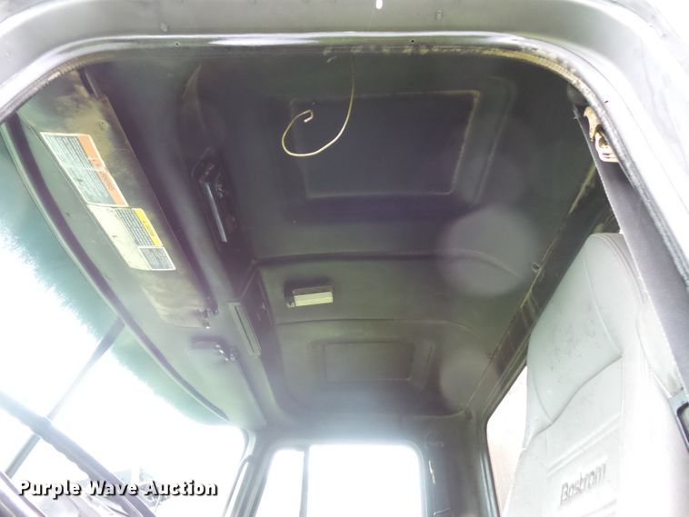 image for item DC4532 1995 Mack CH613 semi truck