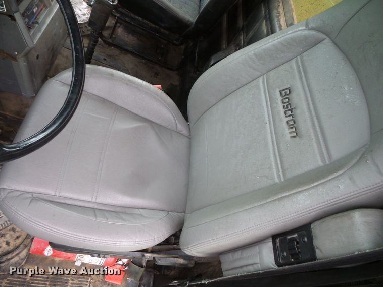 image for item DC4532 1995 Mack CH613 semi truck