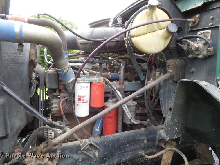 image for item DC4532 1995 Mack CH613 semi truck