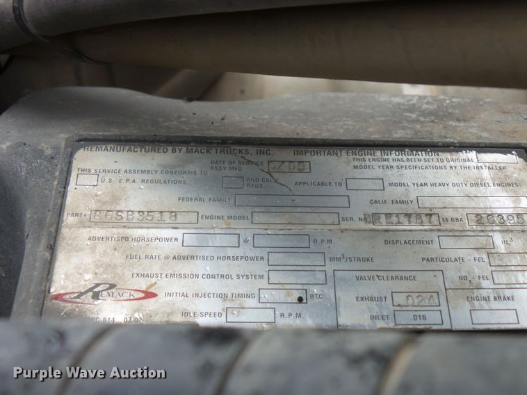 image for item DC4532 1995 Mack CH613 semi truck