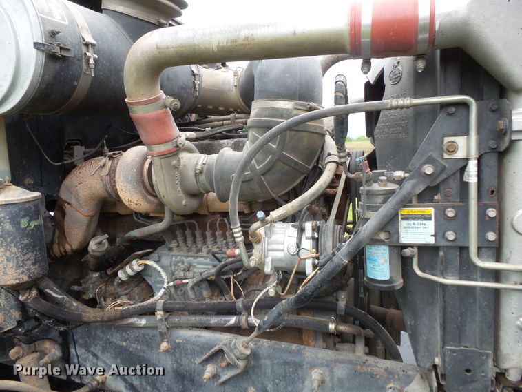 image for item DC4532 1995 Mack CH613 semi truck