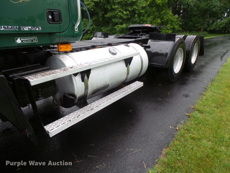 image for item DC4532 1995 Mack CH613 semi truck