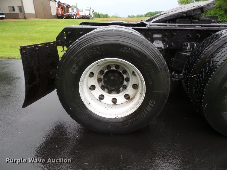 image for item DC4532 1995 Mack CH613 semi truck