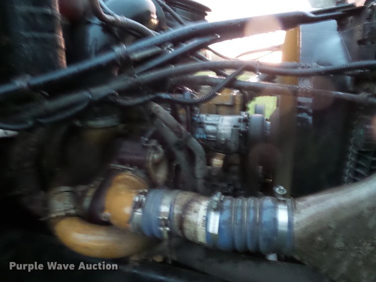 image for item DC4533 2007 Sterling L-Line semi truck